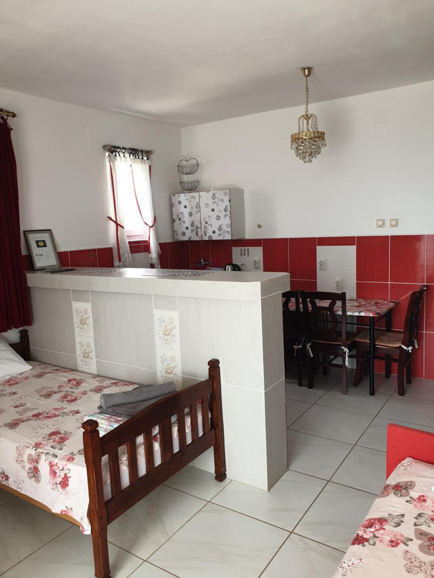 Montenegrinbeautystar Bar Exteriér fotografie